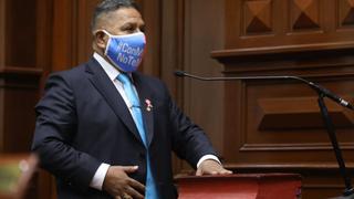 Congreso: Legislador Esdras Medina acepta invitación y se incorpora a bancada de Somos Perú