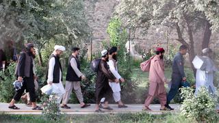 Kabul libera prácticamente a todos los prisioneros talibanes
