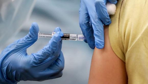 l Minsa anunció que desde el lunes 26 de julio hasta el 2 de agosto iniciará la vacunación de los adolescentes con cáncer previa coordinación.