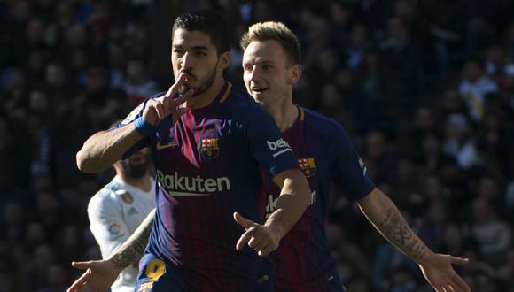 Luis Suárez le da otro triunfo en el año al Barcelona. (AFP)