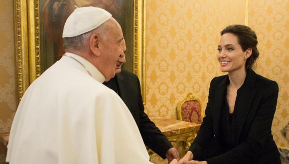 Angelina Jolie vistió de negro. (AFP)