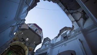 Terremoto en México: Bebé muere cuando era bautizado tras derrumbe de iglesia
