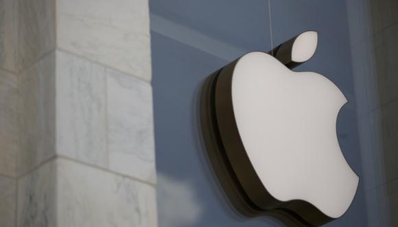 Con base en el acuerdo, 2.200 trabajadores de Intel pasarán a Apple, además de equipos y propiedad intelectual. (Foto: AFP)