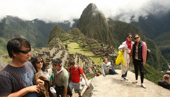 Precio de entradas para peruanos subió. (USI)