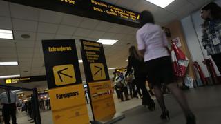 Detienen a mujer por trata de menores en el aeropuerto Jorge Chávez