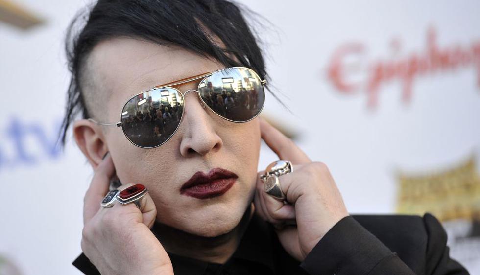 Marilyn Manson fue siempre controvertido. En sus conciertos se le ha visto rompiendo biblias, quemando cruces, fumando huesos humanos y poniendo en riesgo al público. (AP)