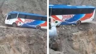 Bus con 40 pasajeros casi cae a un abismo en Huamachuco [VIDEO]