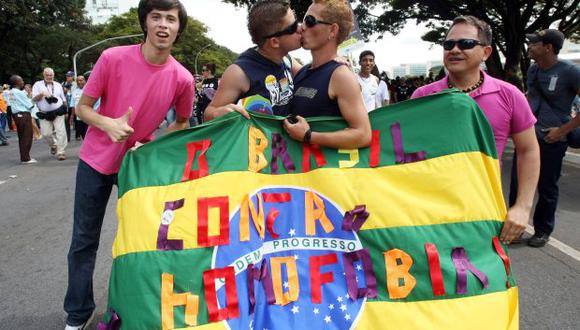 La sentencia era esperada por los colectivos LGBTI+, que la consideraron "histórica" para un país en el que al menos una persona es asesinada cada día por los prejuicios que persisten sobre la orientación sexual. (Foto: AFP)