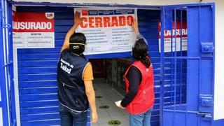 Clausuran botica clandestina que vendía medicamentos vencidos en San Juan de Miraflores