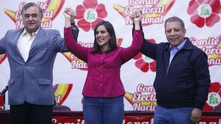 Verónika Mendoza fue presentada oficialmente como candidata del Frente Amplio