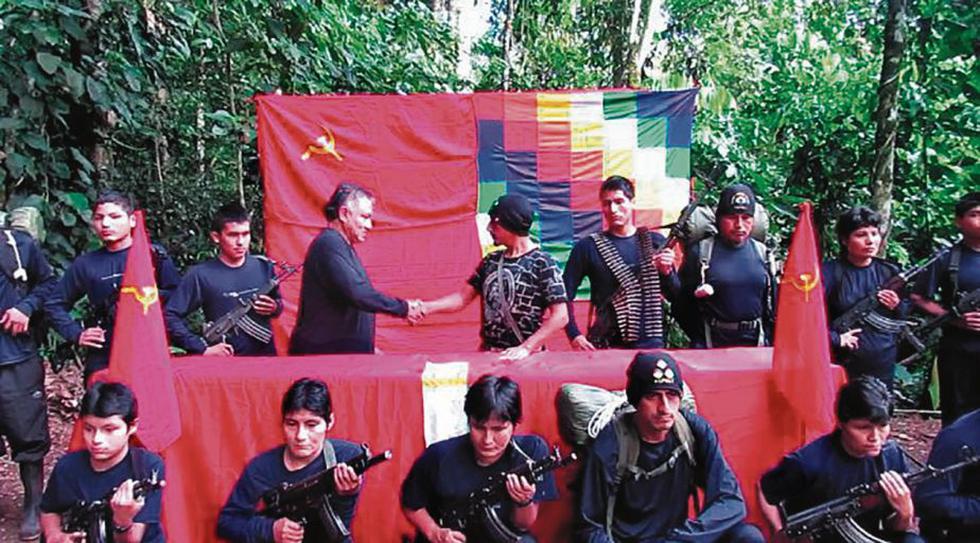 Alianza en el VRAEM. ‘Sacha’ y Víctor Quispe Palomino tuvieron una fraterna reunión en la selva del Vizcatán (Cusco) en agosto pasado.