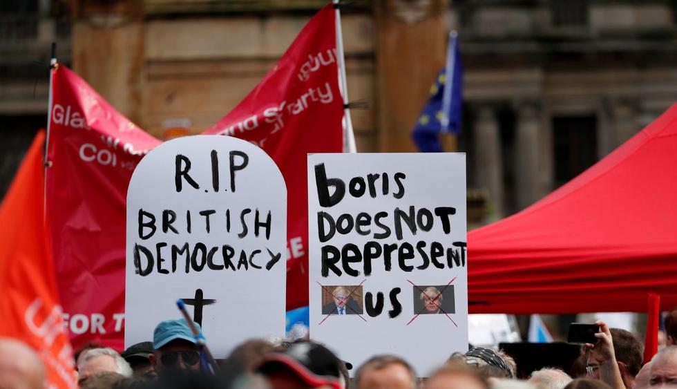 Británicos se movilizan contra el "golpe de Estado" de Boris Johnson.(Foto: Reuters)