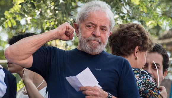Lula da Silva, quien defiende ferozmente su inocencia, aseveró que está encarcelado porque quiere, pues tuvo muchas oportunidades para salir del país.a. (Foto: AFP)