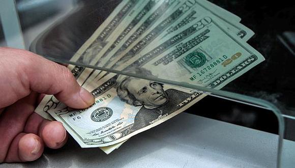 El dólar se cotiza a S/3,390 en los principales bancos de la ciudad a esta hora de la mañana. (Foto: USI)