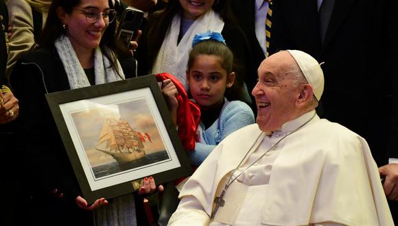 El papa Francisco recibió a una delegación del BAP Unión en audiencia especial en El Vaticano. (Foto: Marina de Guerra)