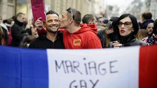 Francia: François Hollande promulga ley del matrimonio gay