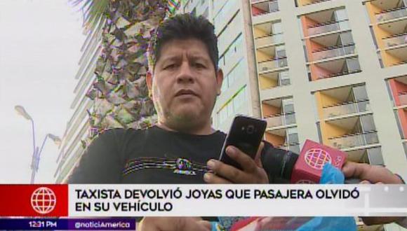 Taxista Carlos Rodríguez devuelve joyas que pasajera olvidó en su vehículo (Captura:América Noticias)