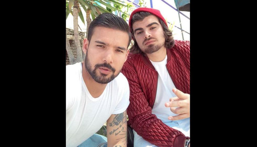 Ezio Oliva junto a Jonathan Moly promocionando su tema 'Cómo le hago'. (Instagram: @eziooliva)