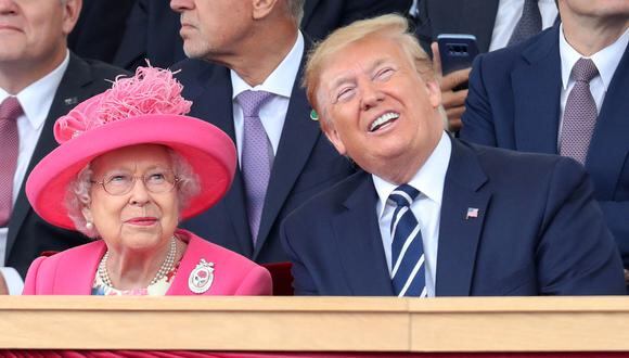 Isabel II del Reino Unido y Donald Trump. (Foto: AFP)
