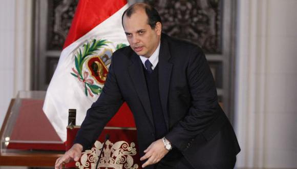 Luis Miguel Castilla dejaría el MEF y Alonso Segura le tomaría la posta. (Perú21)