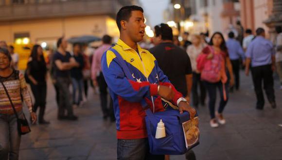 Migraciones permite regularizar situación de venezolanos en el país. (Perú21).