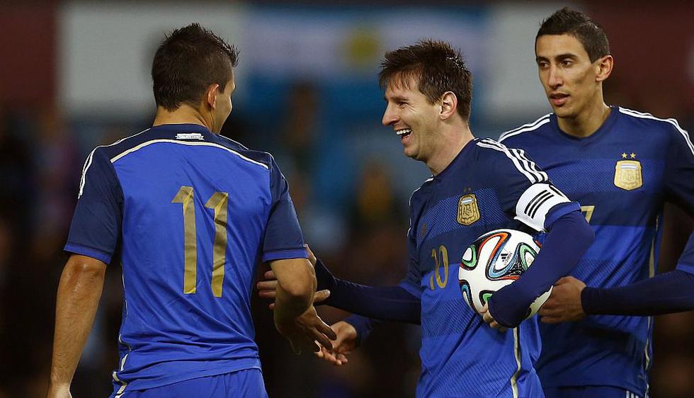 Argentina sufrió para vencer 2-1 a Croacia en el regreso de Carlos Tevez. (Reuters)