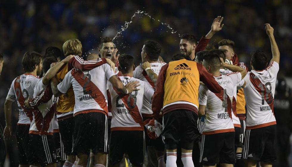 Boca Juniors cayó 1-3 en la Bombonera ante su eterno rival futbolístico: River Palate. (AFP)
