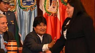 Bolivia: Diputada negó saludo a Evo Morales y será acusada de racismo