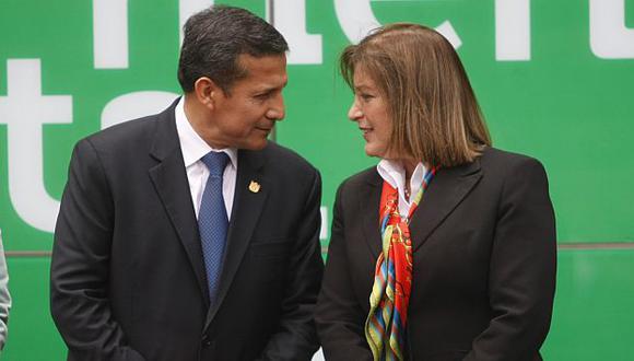 Tras la moción de censura contra Eda Rivas, Humala le recuerda al Congreso que él dirige la política exterior. (Mario Zapata)