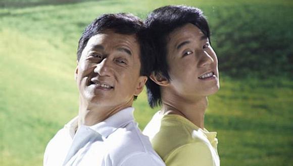 Jackie Chan avergonzado por arresto de su hijo Jaycee por posesión de drogas. (obawon.com)