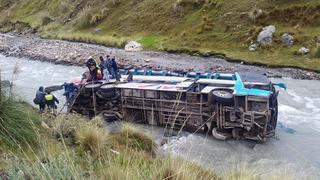 Sutran inhabilitó a conductores y suspendió bus del accidente en Cusco que dejó 23 muertos