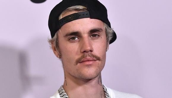 Canadian singer Justin Bieber arrives for YouTube Originals' "Justin Bieber: Seasons" premiere at the Regency Bruin Theatre in Los Angeles on January 27, 2020. (Photo by LISA O'CONNOR / AFP)