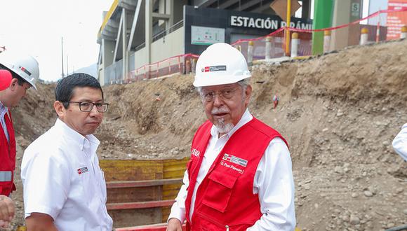 Enrique Espinosa afirmó que si el aniego se hubiera producido en San Isidro o en un 'barrio rico' de Lima, el ministro Piqué “ya estaría fuera de su cargo”. (Foto: Difusión)