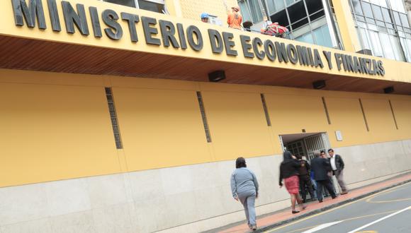 Funcionario del MEF comentó que las agencias de riesgo siguen confiando en Perú pese al mayor endeudamiento, porque están vislumbrando que el país presentará el menor ratio de deuda entre PBI de la región. (Foto: GEC)