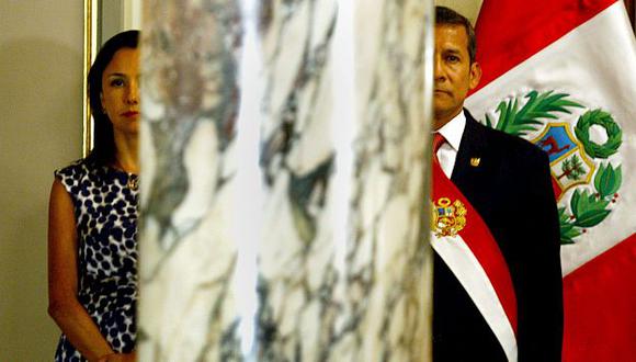La aprobación de la pareja presidencial sufrió una caída en la última encuesta de Pulso Perú. (EFE)
