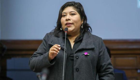 Betssy Chávez había sido censurada como ministra de Trabajo