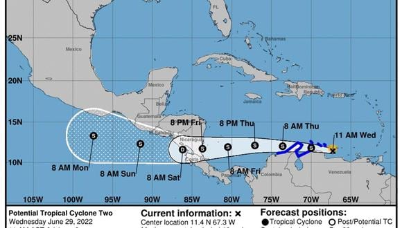 Imagen cedida este miércoles por la Administración Nacional de Océanos y Atmósfera (NOAA) de Estados Unidos a través del Centro Nacional de Huracanes (NHC) donde se aprecia el pronóstico de cinco días del paso del ciclón "Dos" en el Atlántico. (Foto: EFE/ NOAA-NHC)