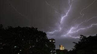 Caída de rayos dejó 83 muertos en la India
