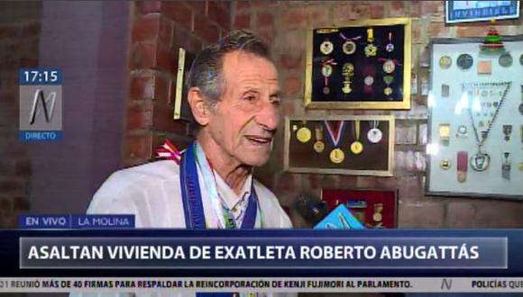 Roberto Abugattás pidió que las personas que tengan o encuentren sus medallas se las devuelvan, porque estas tienen un valor incalculable para él. (Canal N)