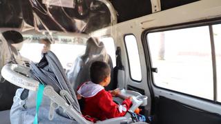 Tacna: trasladan a Lima a niño para atenderlo por malformación en pies y manos