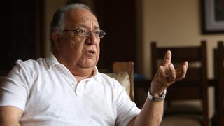 Fernando Tuesta: “A los peruanos en el extranjero les corresponden cuatro escaños”