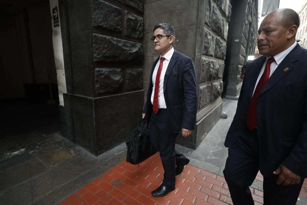 El fiscal José Domingo Pérez argumentó el pedido de impedimento de salida del país por 18 meses contra el ex presidente Alan García. (Fotos: Jesús Saucedo)