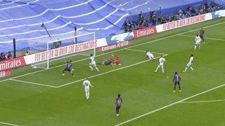 Lewandowski se falló el empate: el delantero mandó el balón a las nubes en el Real Madrid vs. Barcelona
