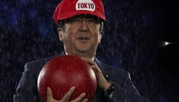 Shinzo Abe disfrazado de Mario.