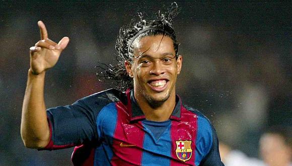 Ronaldinho llegó al Barcelona desde el PSG en 2003. (Foto: AFP)