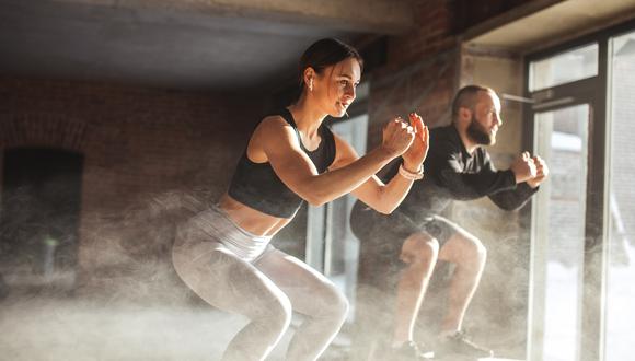 El ejercicio físico impacta de forma positiva en la salud ósea, incrementando la densidad de los huesos.