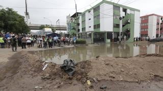 Vecinos afectados por aniego de San Juan de Lurigancho denuncian abandono de las autoridades