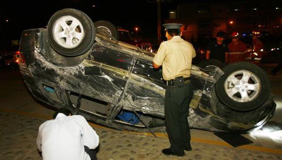¡HASTA CUÁNDO! Más de dos mil personas mueren cada año en accidentes vehiculares en el país. (USI)