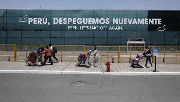 El aeropuerto ha registrado una reducción porcentual de pasajeros trasladados de 70.6% frente al mismo periodo de 2019. (Foto: Leandro Britto / GEC)