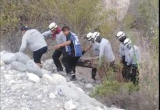 Arequipa: Policía falleció al intentar rescatar el cadáver de una joven en un río | VIDEO 